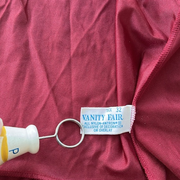 Vintage Vanity Fair Lingerie Top - Picture 6 of 11